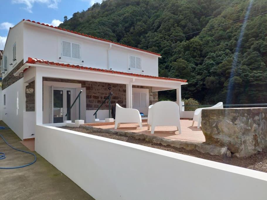 Casa Do Sanguinho Villa Faial da Terra Екстериор снимка